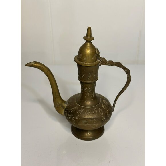 Vintage Ornate Brass Teapot Pitcher 5.75" with Etched Leaves 80s Decorative Deco - Picture 2 of 7